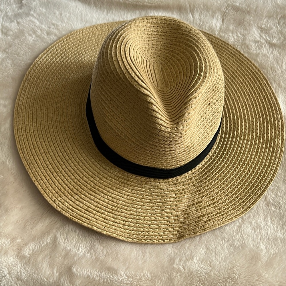 J Crew foldable hat